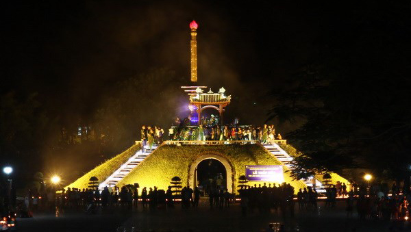 Vietnam honra a los héroes y mártires